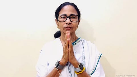 225 தொகுதிக்கும் அதிகமாக பெற்று மீண்டும் ஆட்சி அமைப்போம்: மம்தா உறுதி