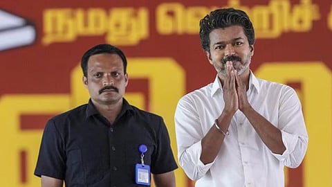 திமுக கோட்டையான சென்னைக்குள் ஓட்டையை போட்ட தவெக