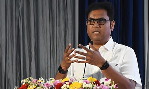 நான் முதல்வர் திட்ட ஆசிரியர்கள் பணிநீக்கமா?.. திமுக ஒருபோதும் இதை அனுமதிக்காது - டிஆர்பி ராஜா எச்சரிக்கை