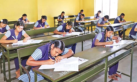 பிளஸ்-2 பொதுத்தேர்வு முடிவு எப்போது? - அரசுத் தேர்வுத்துறை விளக்கம்