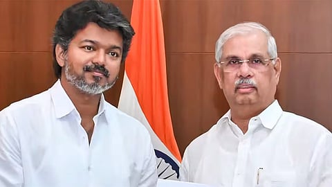 தவெக தலைவர் விஜய்க்கு பெரும்பான்மை இல்லை - ஆளுநர் மாளிகை விளக்கம்