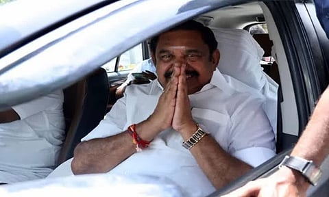 புதுச்சேரியில் பழனிச்சாமி.. ரிசார்ட்டில் தங்கியுள்ள அதிமுக எம்எல்ஏக்களுடன் ஆலோசனை