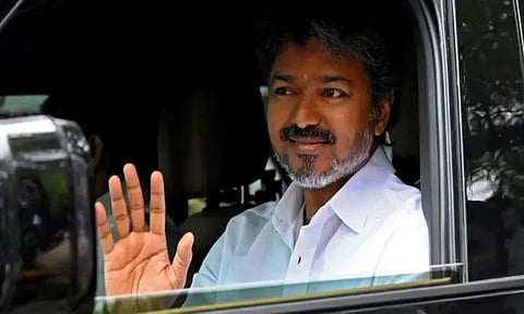 நீலாங்கரையில் இருந்து சட்டப்பேரவைக்கு புறப்பட்டார் முதலமைச்சர் ஜோசப் விஜய்