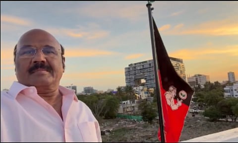 ‘பறக்கவேண்டும் எங்கும் ஒரே சின்னக்கொடி’ - கட்சிக்குள் வெடித்த மோதல்... வீடியோ வெளியிட்ட ஜெயக்குமார்!