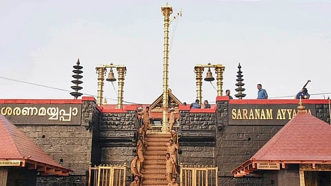 இந்து மதம் என்பது ஒரு வாழ்க்கைமுறை.. கோவிலுக்கு செல்ல வேண்டியது கட்டாயமில்லை- உச்சநீதிமன்றம்