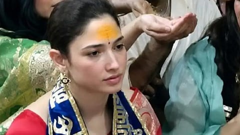 உஜ்ஜைனி சிவன் கோவிலில் தமன்னா