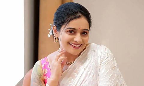 மூன்றாவது திருமண வாழ்க்கையும் கசப்பில் முடிந்தது - மீரா வாசுதேவன் கண்ணீர் பேட்டி
