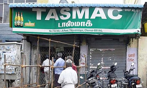 21 வயதிற்கு கீழ் உள்ளவர்களுக்கு மதுபானங்கள் விற்பனை செய்யக் கூடாது -டாஸ்மாக்