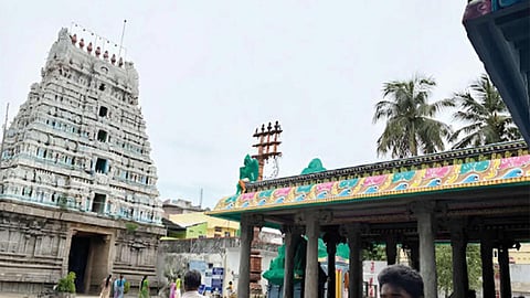 தம்பதி ஒற்றுமை காக்கும் லட்சுமி நரசிம்மர்