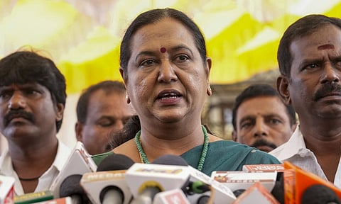 "மக்களுக்கு இரட்டைச் சுமை"-பெட்ரோல், டீசல் விலை உயர்வுக்கு எதிராக பிரேமலதா கண்டனம்