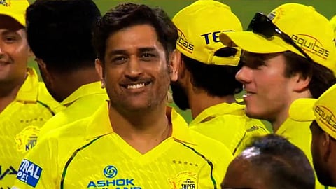 IPL 2026 | சர்ப்ரைஸ் என்ட்ரி கொடுத்த எம்எஸ் தோனி... ஆர்ப்பரித்த ரசிகர்களால் அதிர்ந்த சேப்பாக்கம்