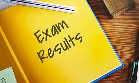நாளை வெளியாகும் 10ம் வகுப்பு தேர்வு முடிவுகள் - மனநல ஆசோசனைக்கு உதவி எண்கள் அறிவிப்பு!