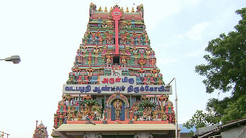 வடபழனி முருகன் கோவிலில் வைகாசி விசாக திருவிழா கொடியேற்றத்துடன் தொடங்கியது
