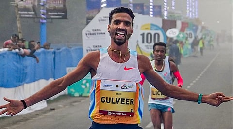 அமெரிக்காவில் நடைபெற்ற 5 கி.மீ ஓட்டப்பந்தயத்தில் சாதனை படைத்த குல்வீர் சிங்