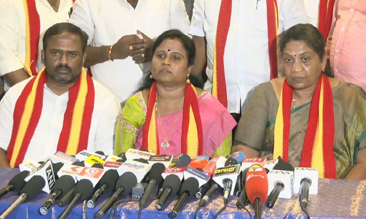 சுயலாபத்திற்காக அல்ல.. சுயமரியாதைக்காக எடுத்த முடிவு..!- அதிமுக முன்னாள் எம்எல்ஏக்கள் கூட்டாக பேட்டி