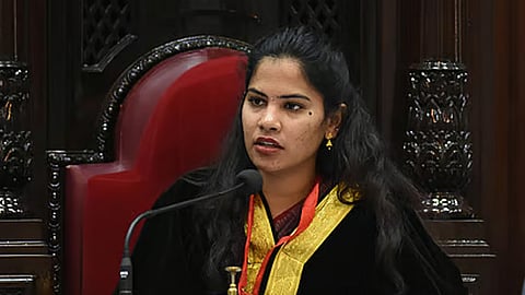 மேயர் பிரியா