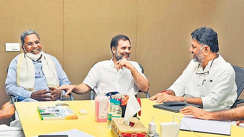 Karnataka congress comittee president vacancy intensified 