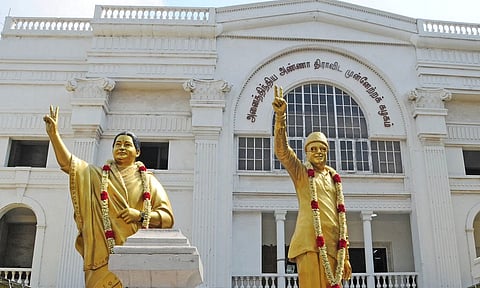 ​குற்றவாளிகளுக்கு சட்டத்தின் மீதோ, காவல்துறை மீதோ துளிகூட பயமில்லை!  - அதிமுக

