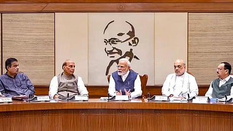 மத்திய மந்திரிசபை விரைவில் மாற்றம் - 12 பேரை நீக்கிவிட்டு புதுமுகங்களை நியமிக்க திட்டம்