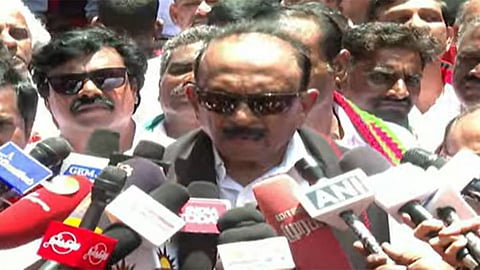 எங்களை காங்கிரசுடன் ஒப்பிடுவதா? - வைகோ ஆவேசம்