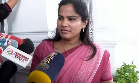 மெழுகுவர்த்தி பஞ்சாயத்து: இது அவ்வளவு பெரிய பிரச்சனை இல்லை- மேயர் பிரியா 