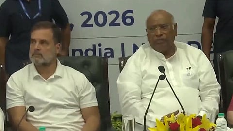 இந்தியா கூட்டணி கட்சிகளின் ஆலோசனை கூட்டம் தொடங்கியது