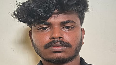 கைதான முத்துகிருஷ்ணன்
