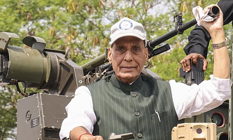கண்ணீரை தந்தவர்களுக்கு தண்ணீரை தர முடியாது.. பாகிஸ்தானுக்கு ராஜ்நாத் சிங் வார்னிங் 