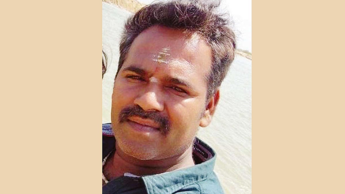 பெண்களை ஆபாச வீடியோ எடுத்து மிரட்டல் - தவெக பிரமுகர் அதிரடி கைது