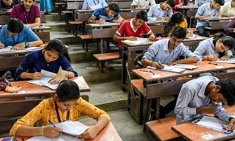 நீட் - யுஜி மறுதேர்வுக்கான ஹால் டிக்கெட் வெளியீடு!