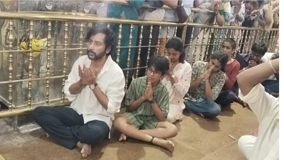 விஜய் முதலமைச்சரானது அனைத்து துறையினருக்கும் நல்லது- மாசாணியம்மன் கோவிலில் வழிபட்ட ஆர்.ஜே. பாலாஜி பேட்டி