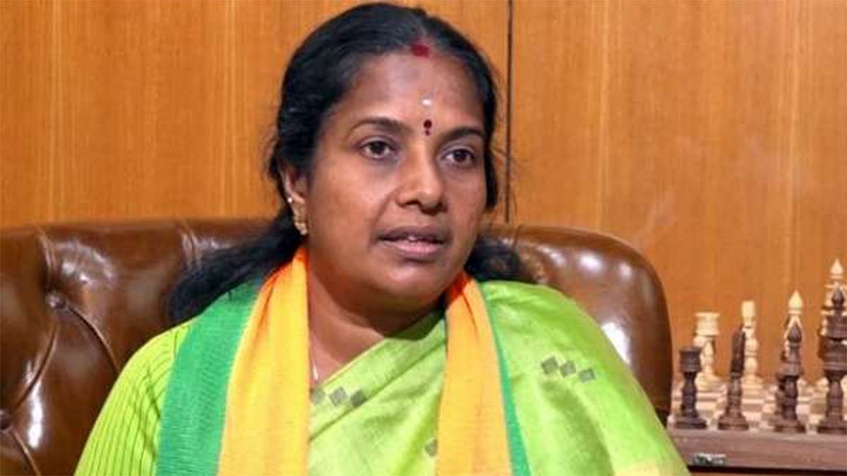 குழந்தைகளை சீரழிக்கும் கயவர்களுக்கு கடுமையான தண்டனை வழங்கப்பட வேண்டும் - வானதி சீனிவாசன்
