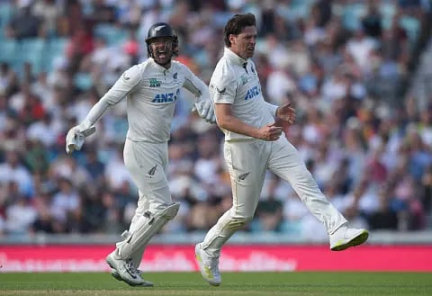Oval Test: நியூசிலாந்து அபார பந்துவீச்சு... 2-ஆம் நாள் ஆட்டநேர முடிவில் 169 ரன்கள் பின்தங்கிய நிலையில் இங்கிலாந்து