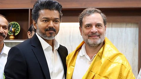 CM Vijay - Rahul gandhi
