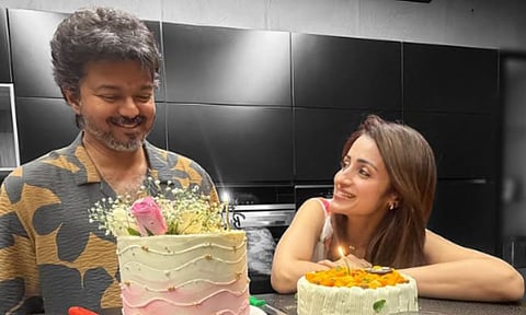 ‘அனைத்தையும் அர்த்தமுள்ளதாக்கும் நபருக்கு’ - விஜய்க்கு பிறந்தநாள் வாழ்த்து தெரிவித்த த்ரிஷா!