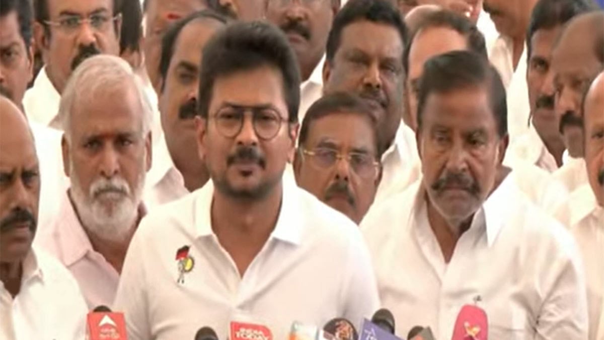 சட்டசபை ஷூட்டிங் ஸ்பாட்டாக மாறுகிறது - உதயநிதி ஸ்டாலின் குற்றச்சாட்டு