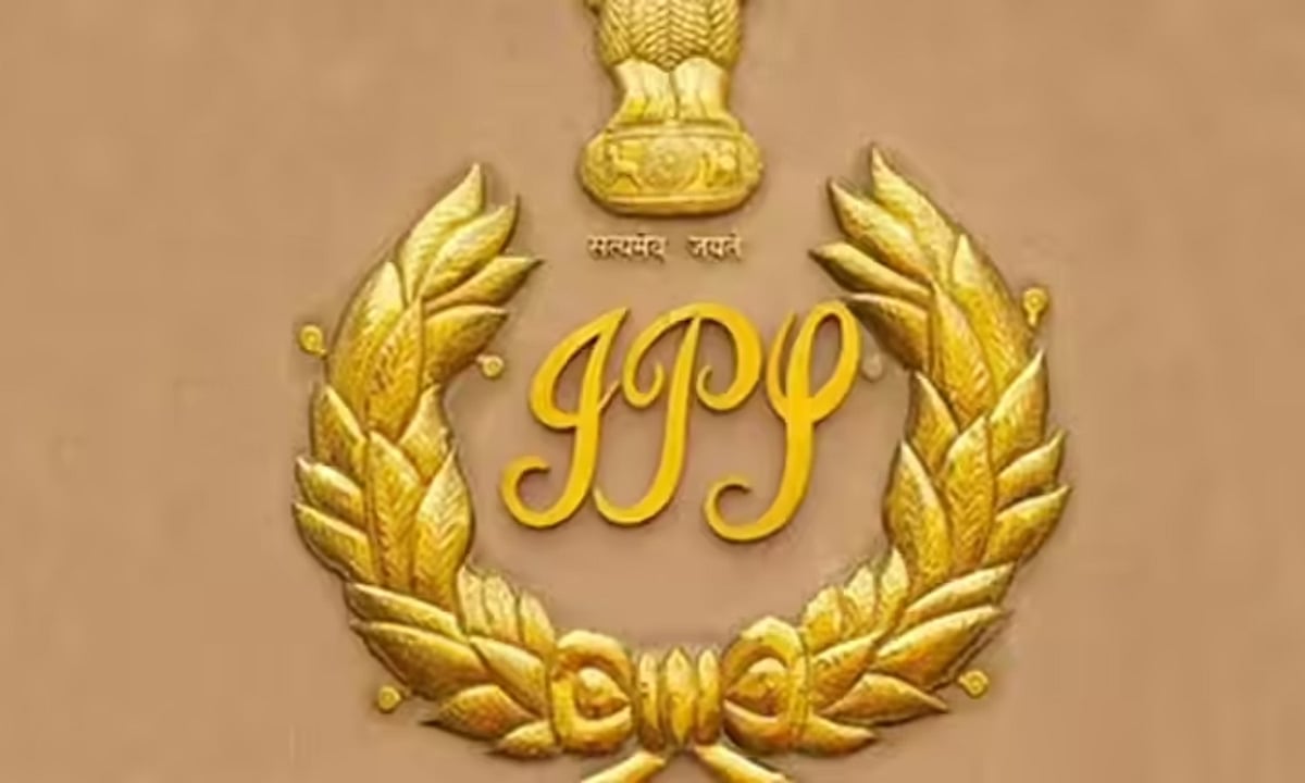 தமிழ்நாட்டில் 15 ஐபிஎல் அதிகாரிகள் பணியிட மாற்றம் - 5 பேருக்கு பதவி உயர்வு!
