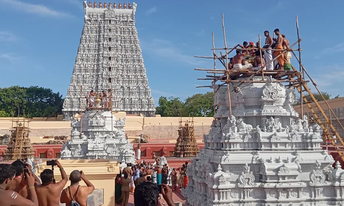திருச்செந்தூர் சுப்பிரமணிய சுவாமி கோவிலில்  ஆனி வருஷாபிஷேகம்