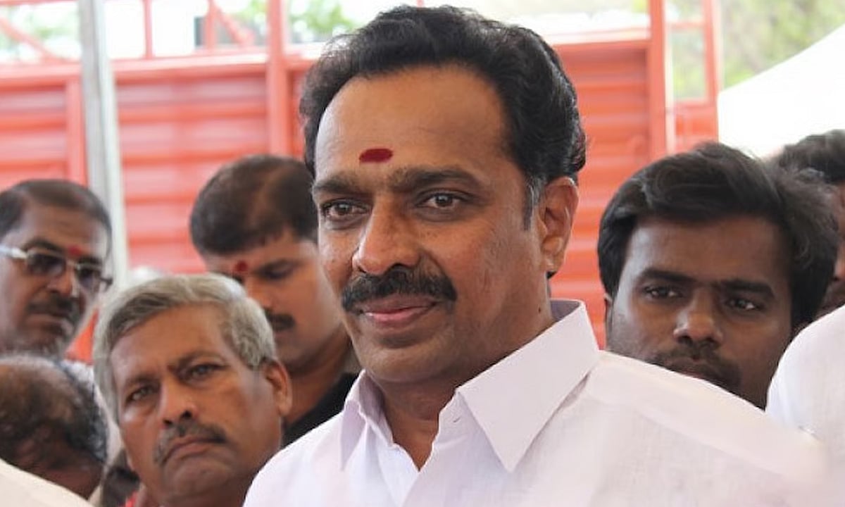 அ.தி.மு.க முன்னாள் அமைச்சர் எம்.ஆர்.விஜயபாஸ்கர் ராஜினாமா