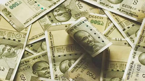 திருச்சியில் ரூ.16 லட்சம் ஹவாலா பணம் பறிமுதல் - 3 பேரிடம் விசாரணை
