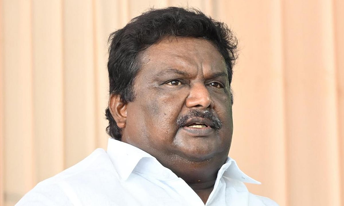 பணமோசடி வழக்கு: திமுக முன்னாள் அமைச்சர் சிவசங்கர்  விசாரணைக்கு ஆஜர்