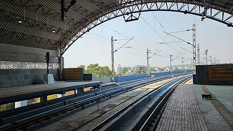 ஆதம்பாக்கம் ரெயில் நிலையம்