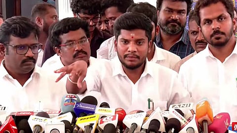 அமைச்சர் ரமேஷ்