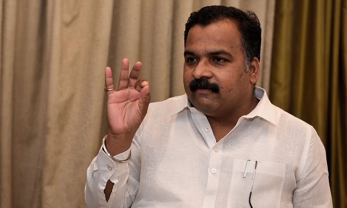 எம்பிக்கள் மூச்சு விடவும் மோடி அரசிடம் டோக்கன் வாங்க வேண்டுமா?- மாணிக்கம் தாகூர்