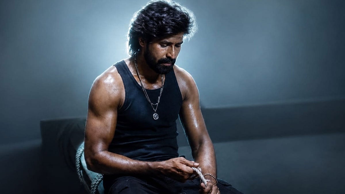 video-கதாநாயகனாக மிரட்டும் சூரி: இணையத்தைக் கலக்கும் ‘மண்டாடி’ பட ப்ரோமோ பாடல் வெளியீடு!