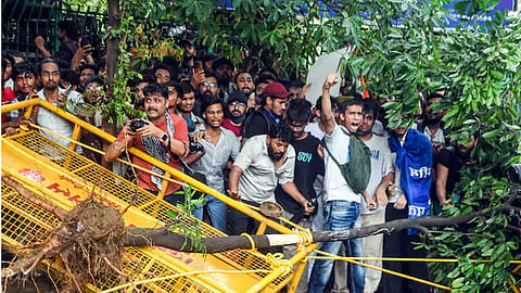 The female student injured in the Delhi protest 