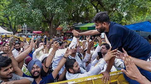 Abhijit Dipke demands ₹1 crore compensation