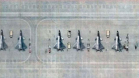 J-20 Mighty Dragon  