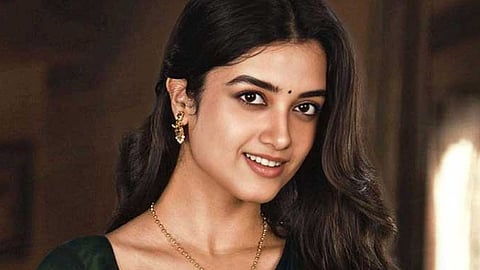 பாக்யஸ்ரீ போர்ஸ்