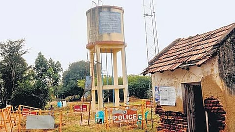 மீண்டும் ஒரு வேங்கைவயல் சம்பவம் - வேடசந்தூரில் பள்ளி குடிநீர் தொட்டியில் மலக்கழிவு?